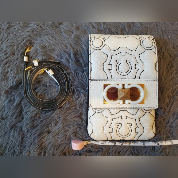 Limited Edition Salvatore Ferragamo Iconic shoulder/crossbody bag - Picture 7 of 16